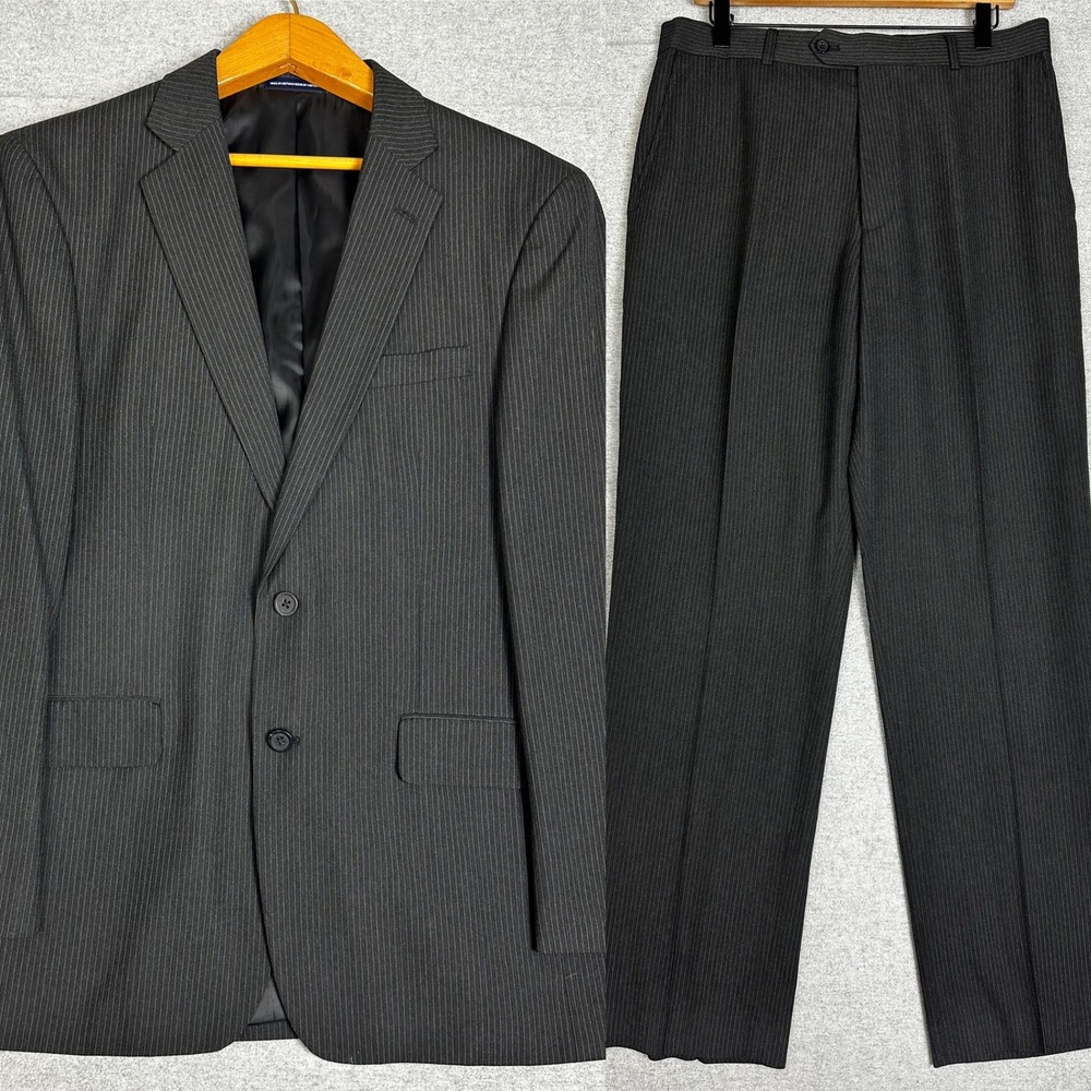 Stafford Suit 42R 34x32 Charcoal Gray Pinstripe Flat Front Trousers